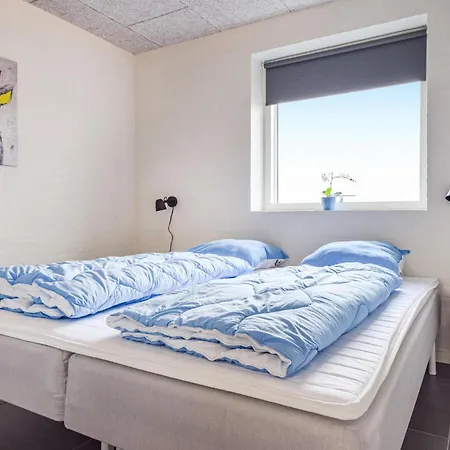 4 Bedroom Awesome Home In Faaborg Дом отдыха *